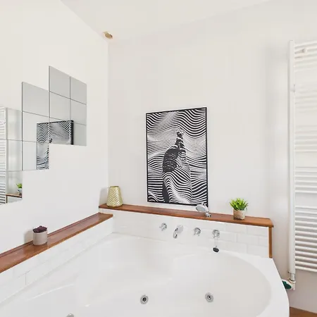 Maison Pour 10 Avec Piscine Chauffee *