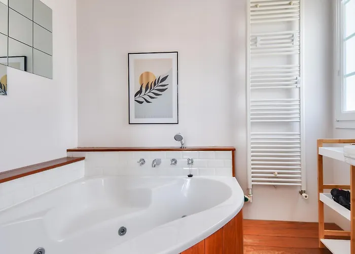 Maison Pour 10 Avec Piscine Chauffee Βίλα