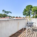 Maison Pour 10 Avec Piscine Chauffee Villa La Barre-de-Monts