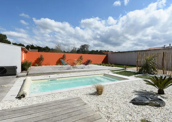 Maison Pour 10 Avec Piscine Chauffee